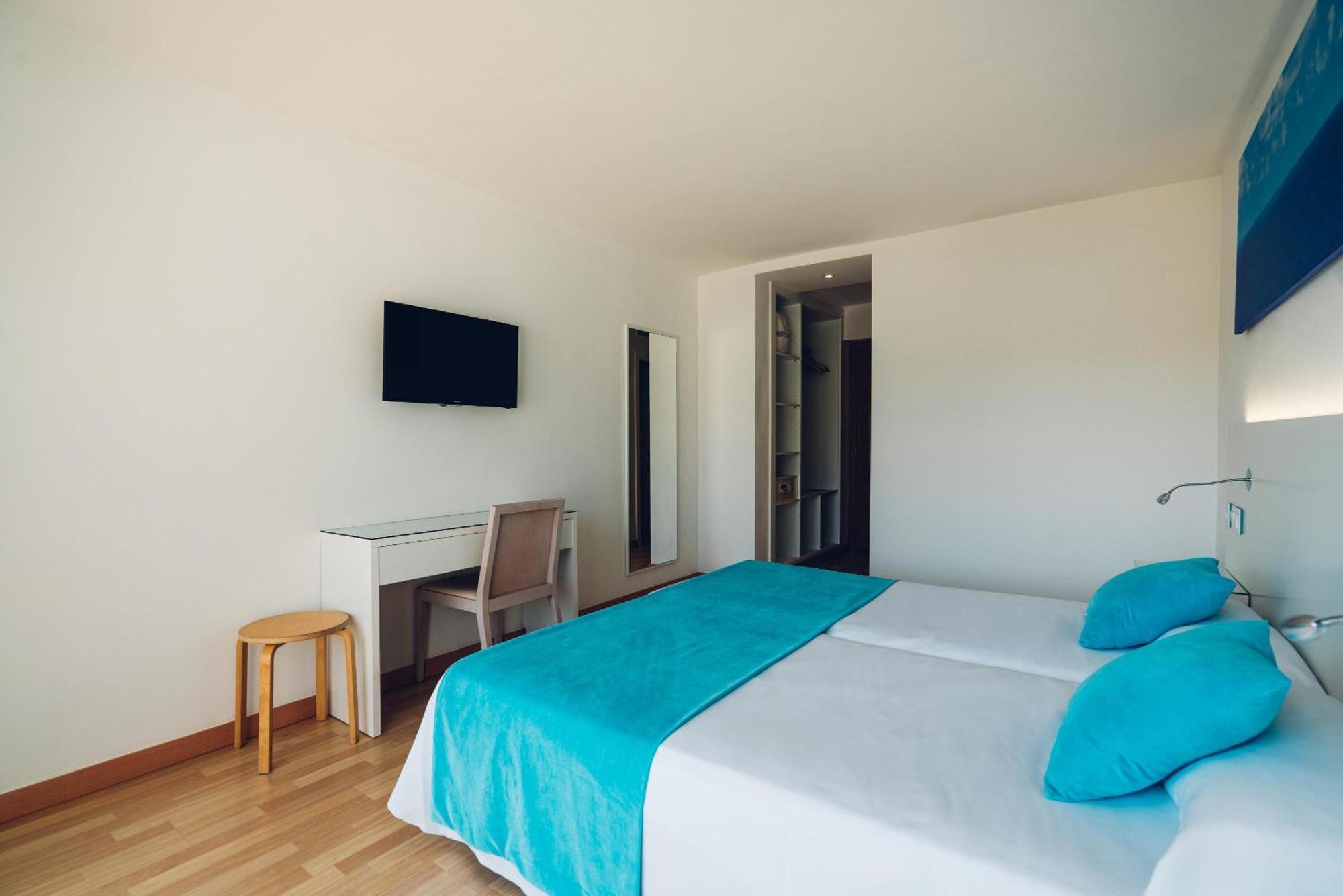 Thb Dos Playas - Adults Only Hotel Cala Ratjada  Bagian luar foto
