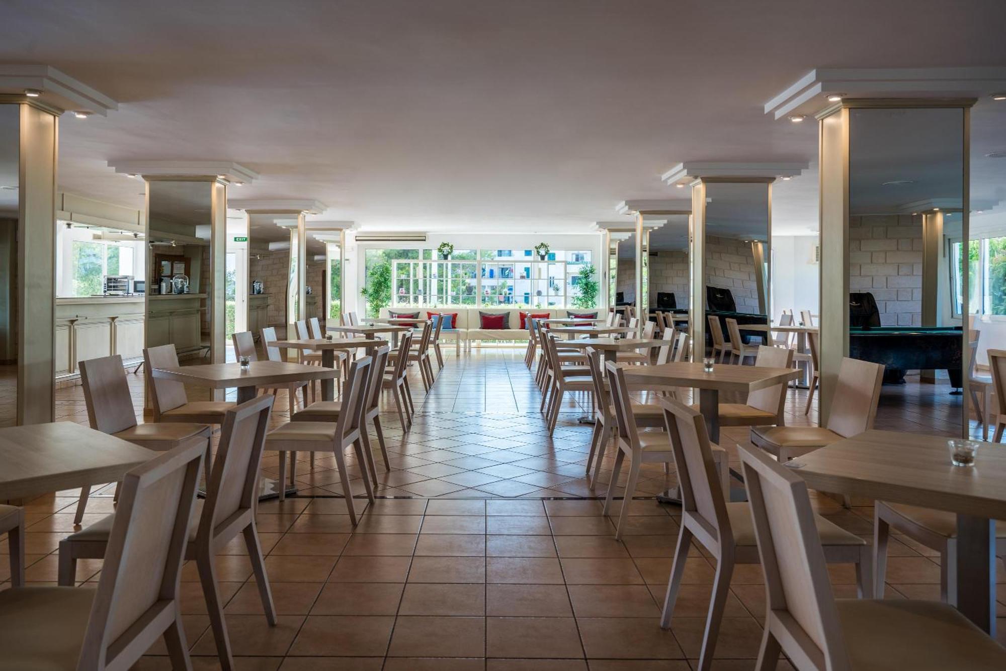Thb Dos Playas - Adults Only Hotel Cala Ratjada  Bagian luar foto